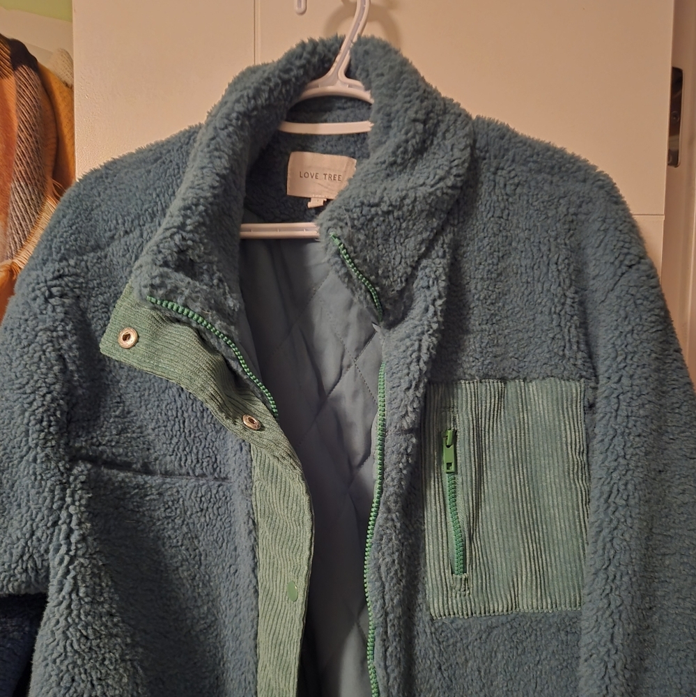 Green love tree coat Large